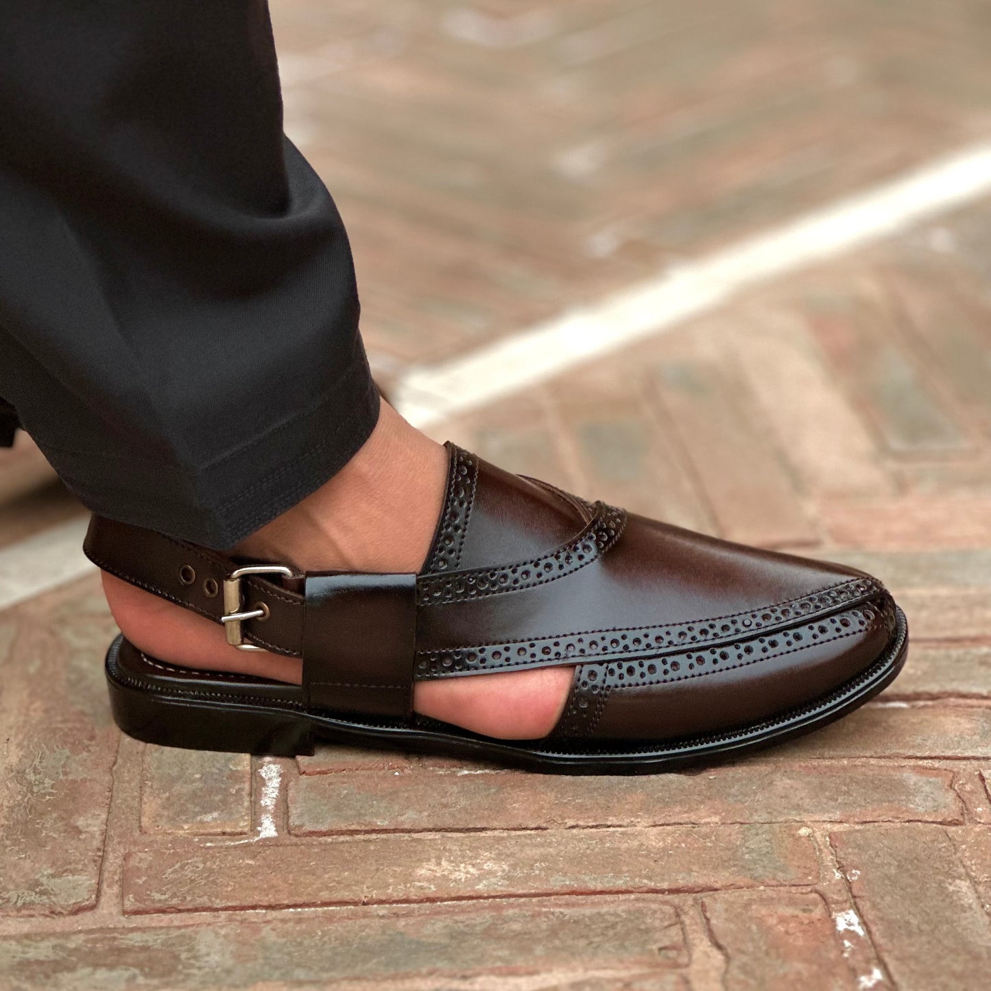 BROWN BROGUE PESH - 8063