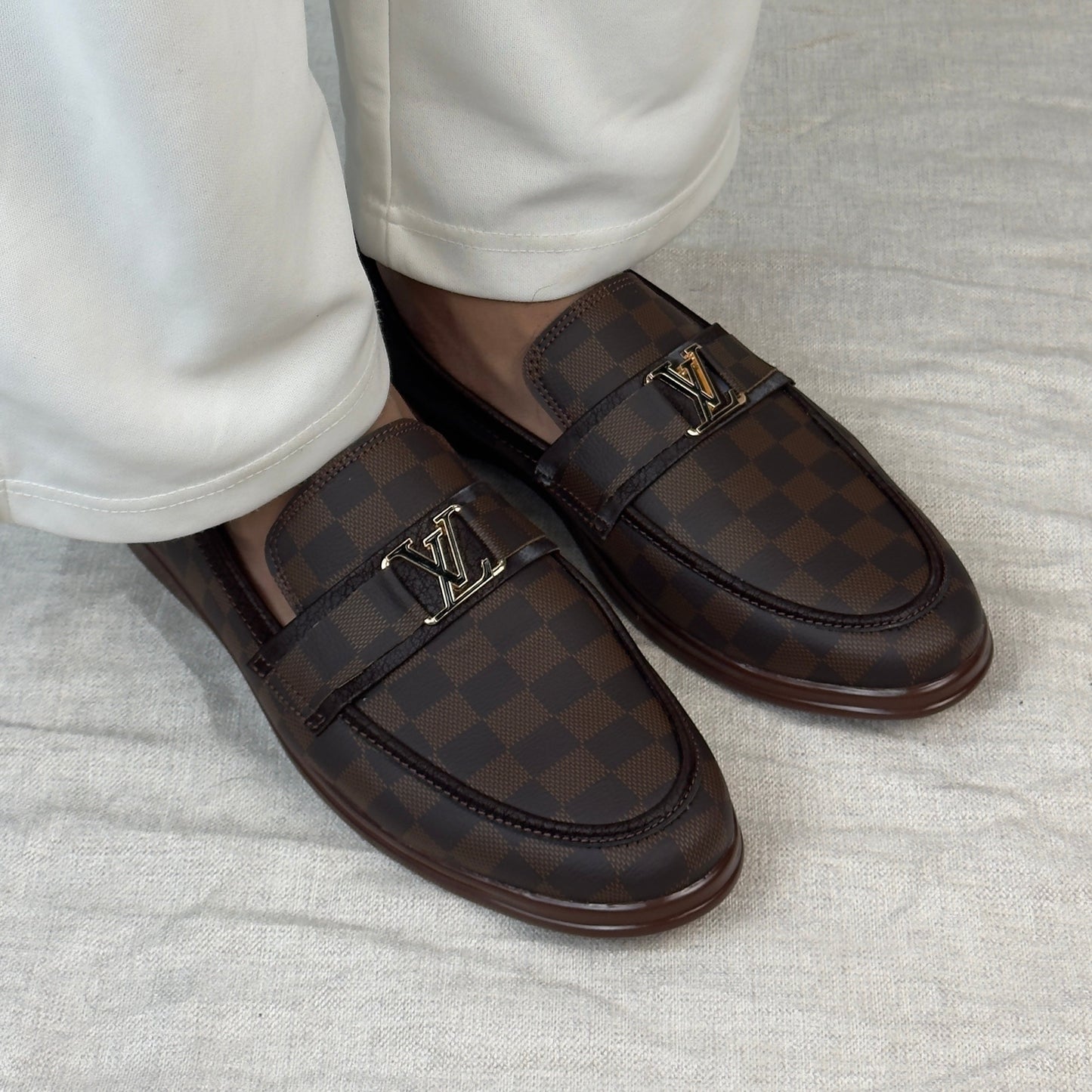 BROWN LV CHEAK LOAFER