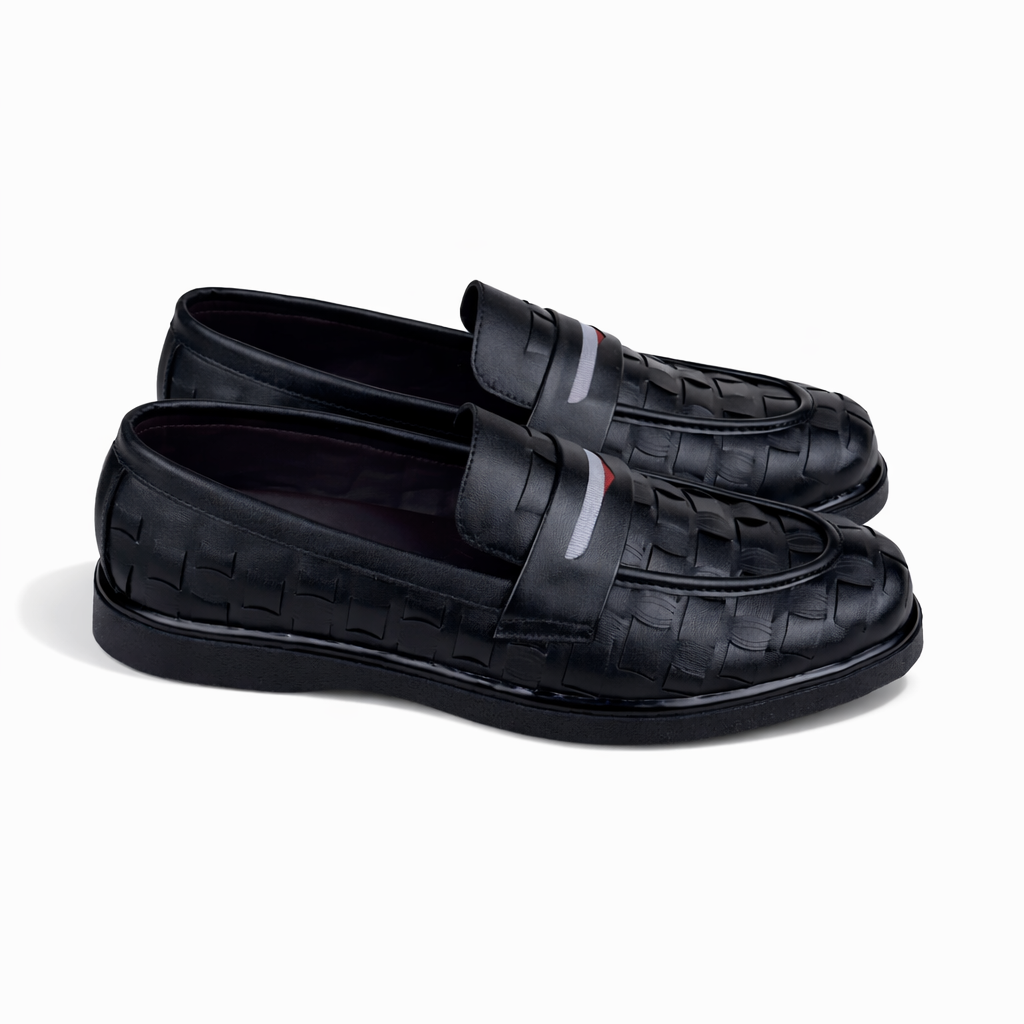 BLACK BRAIDE MEDICATED CASUAL