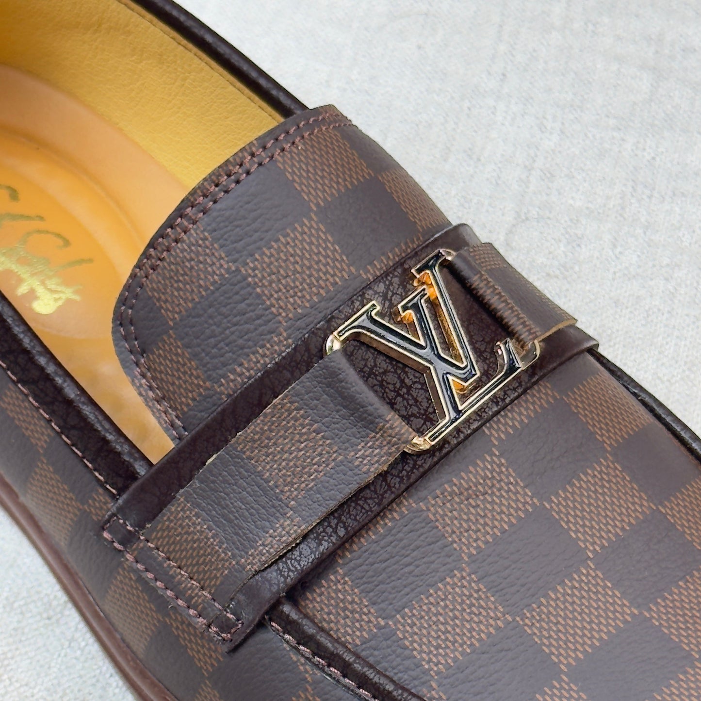 BROWN LV CHEAK LOAFER