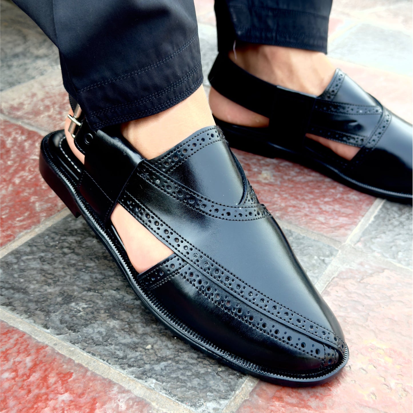 BLACK BROGUE PESH - 8063